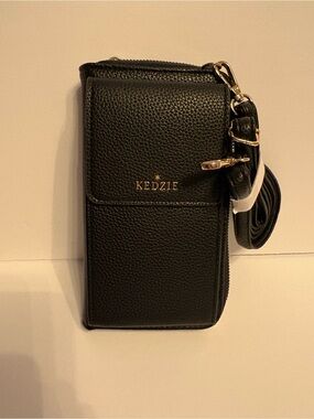 Kedzie Black Pebble Leather Crossbody Phone Wallet NWOT